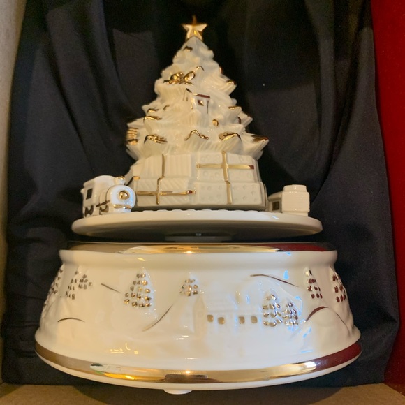 Mikasa christmas musical figurine - Picture 5 of 8